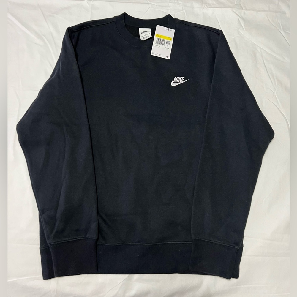 Black Nike crewneck